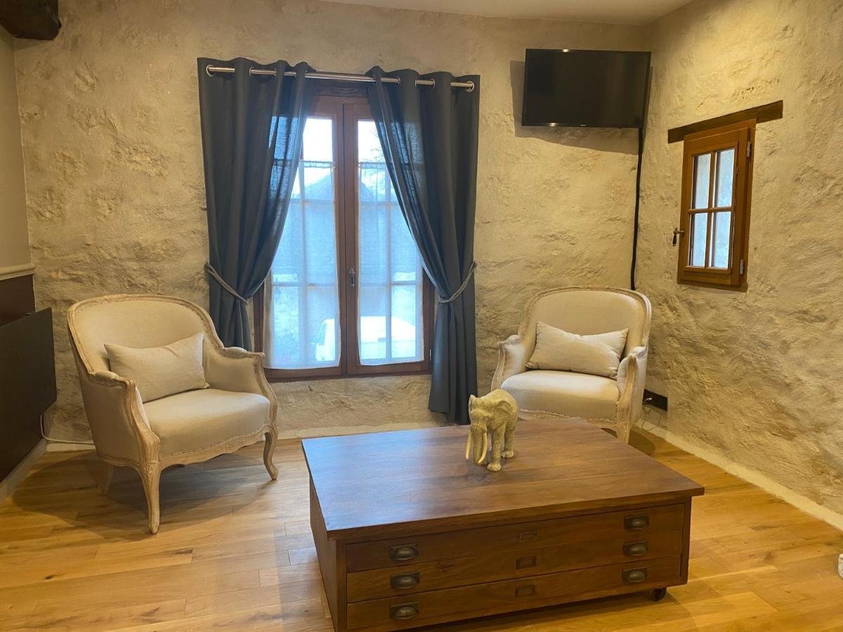La Maison Du Caillou Panzió Pontarme Kültér fotó